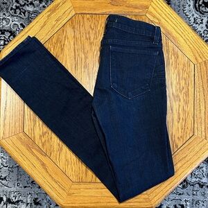 *J BRAND* Dark Wash Pencil Leg Skinny Jeans Size 25
